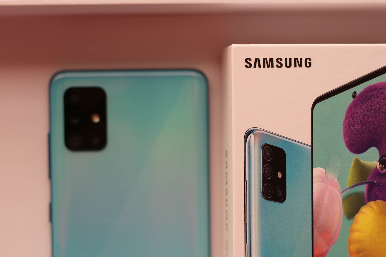 Samsung Galaxy S25 Edge: Ultra-Thin Innovation or Overpriced Compromise?