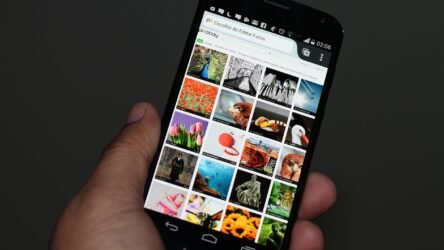 Motorola Razr 60 Ultra Review (2026): The Best Flip Phone Just Got Smarter & Stronger